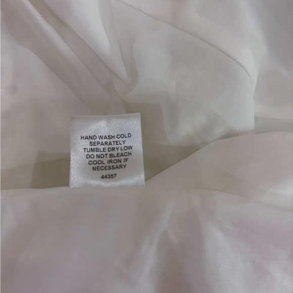 NWT White Eyelet Lace Backless Halter Romper Size Small - Picture 15 of 16